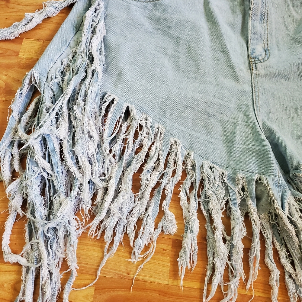 ⚡️Fun Festival Fringed Plussize Denim Shorts - Picture 2 of 5
